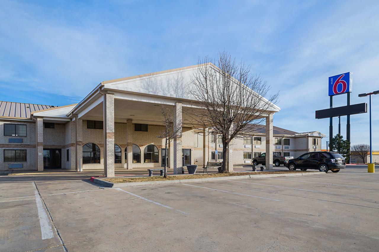 Hotel 6-amarillo, Tx 2*